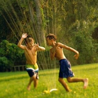kids in sprinkler LBWC